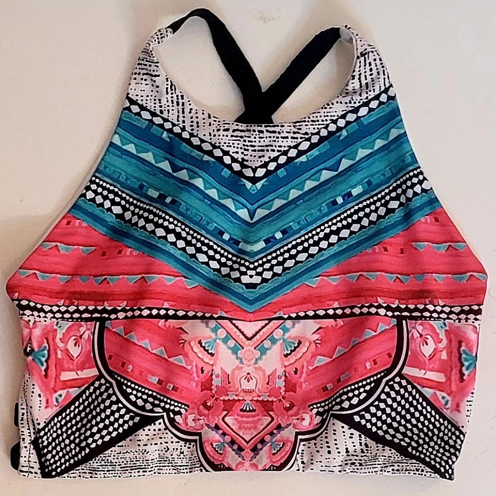 Cropped Sports Bra